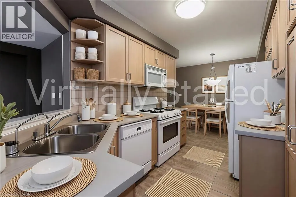 348 HIGHLAND Road Unit# 17 #17