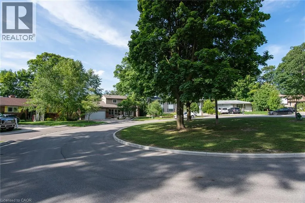 51 MURRAYHILL Court