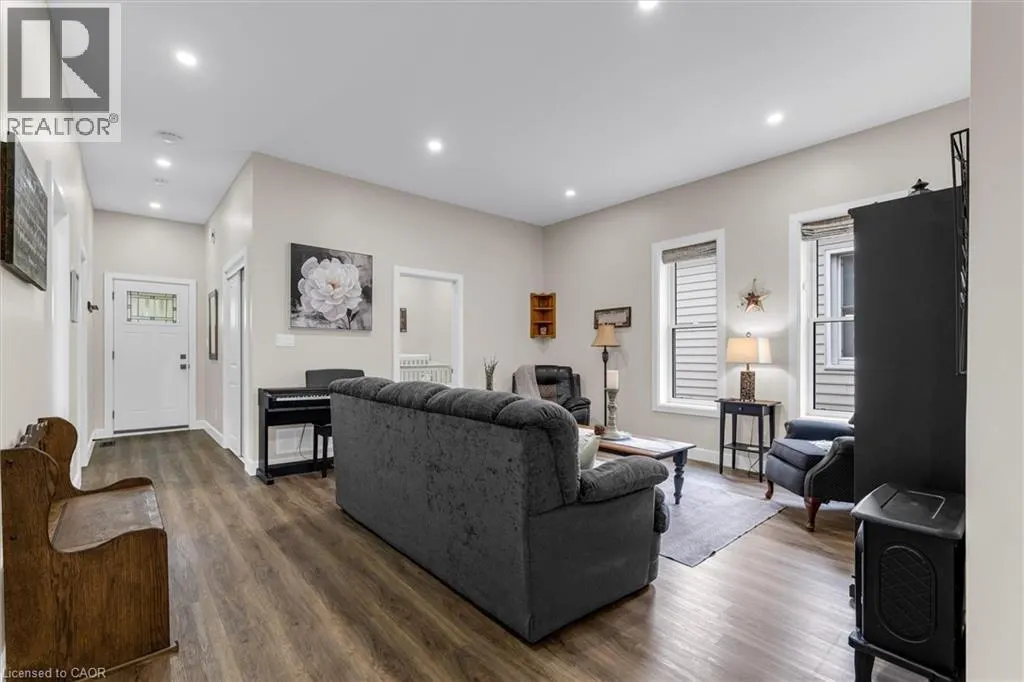 348 DALHOUSIE Street