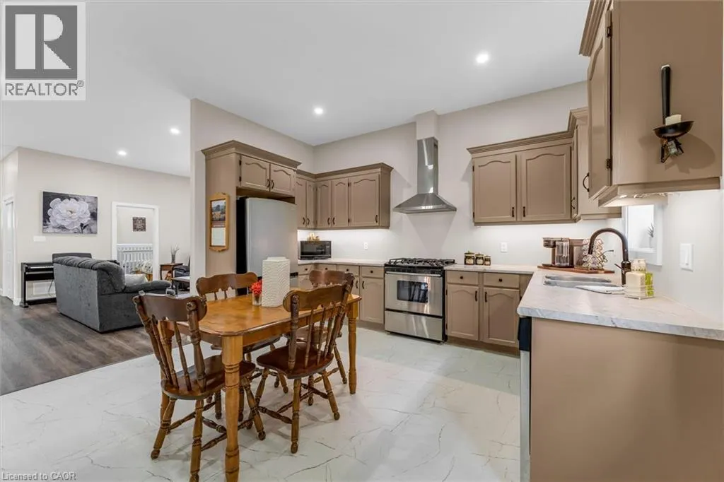 348 DALHOUSIE Street