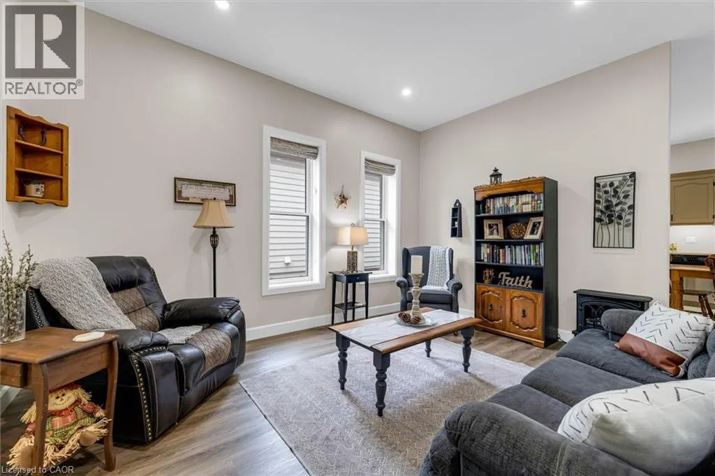 348 DALHOUSIE Street