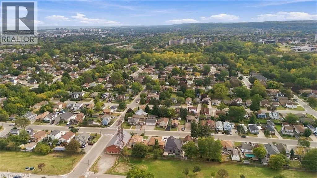 480 ROSSEAU Road