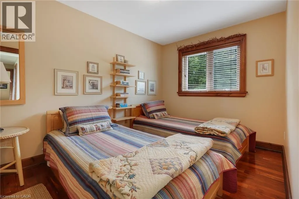 36 MANITOUWABING ESTATES Road