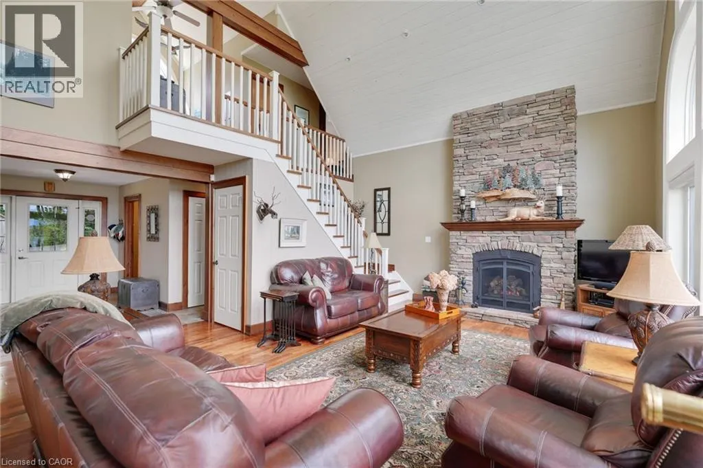 36 MANITOUWABING ESTATES Road