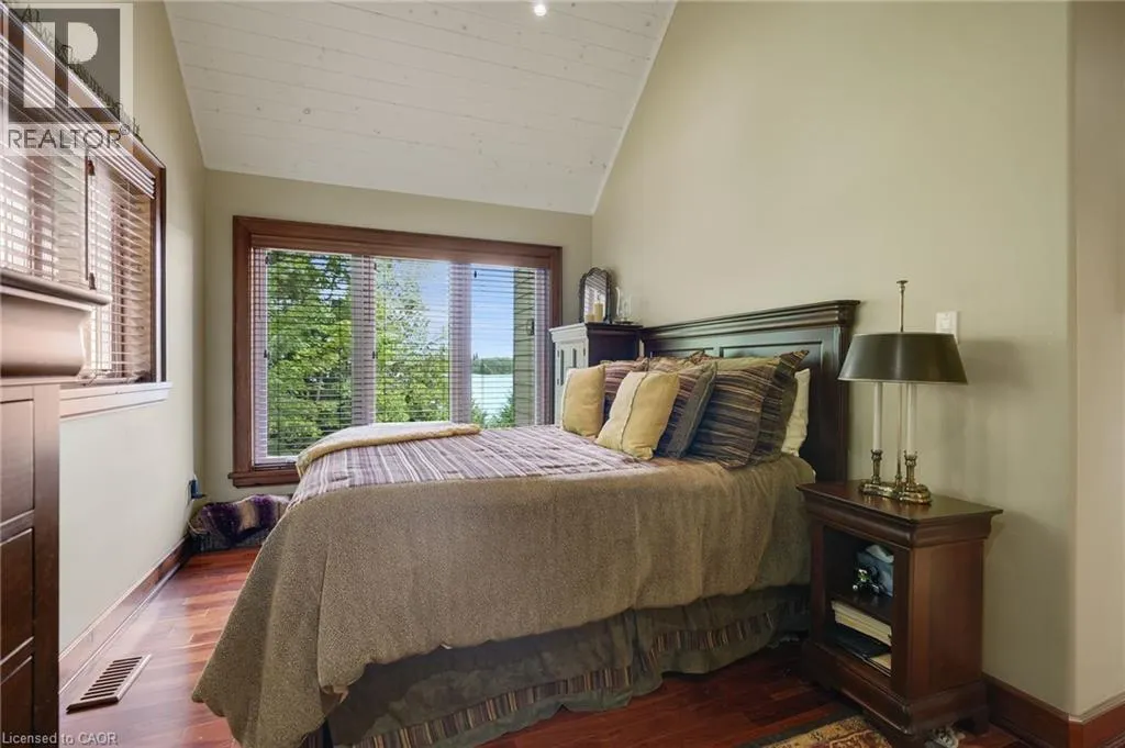 36 MANITOUWABING ESTATES Road