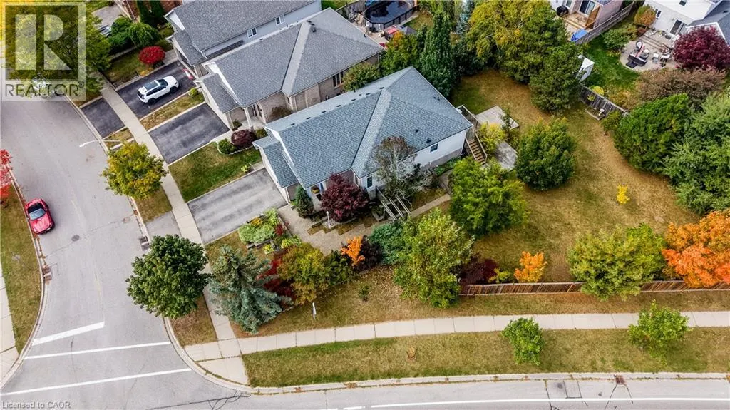 17 KINGSLEY Road