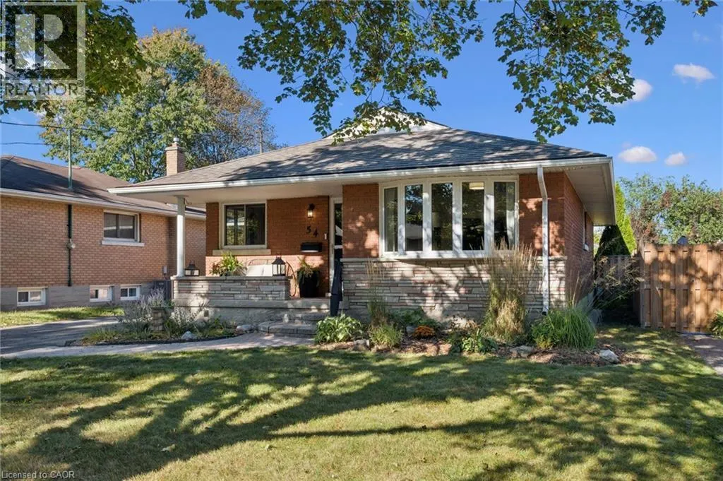 54 PINECREST Drive