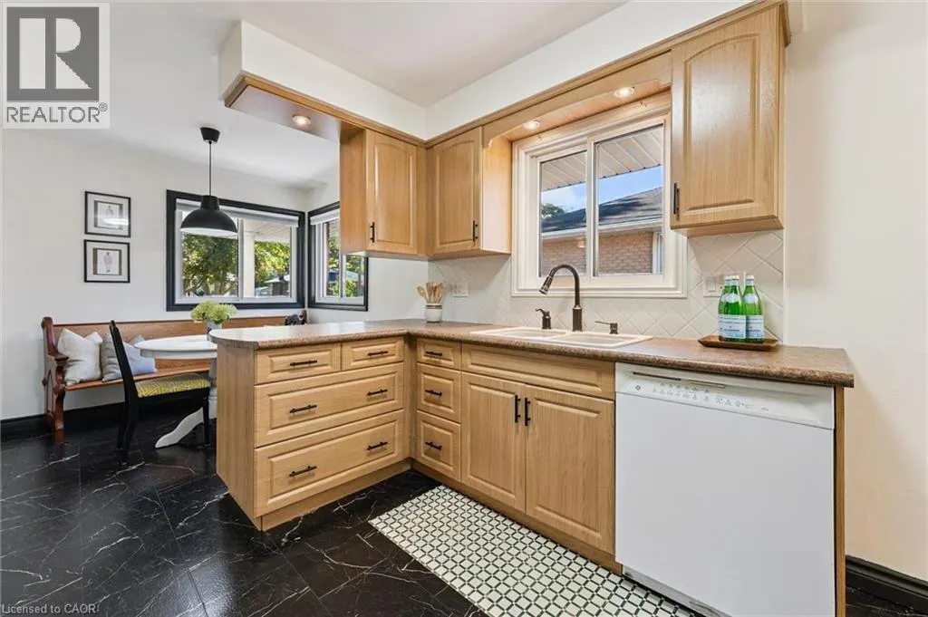 54 PINECREST Drive