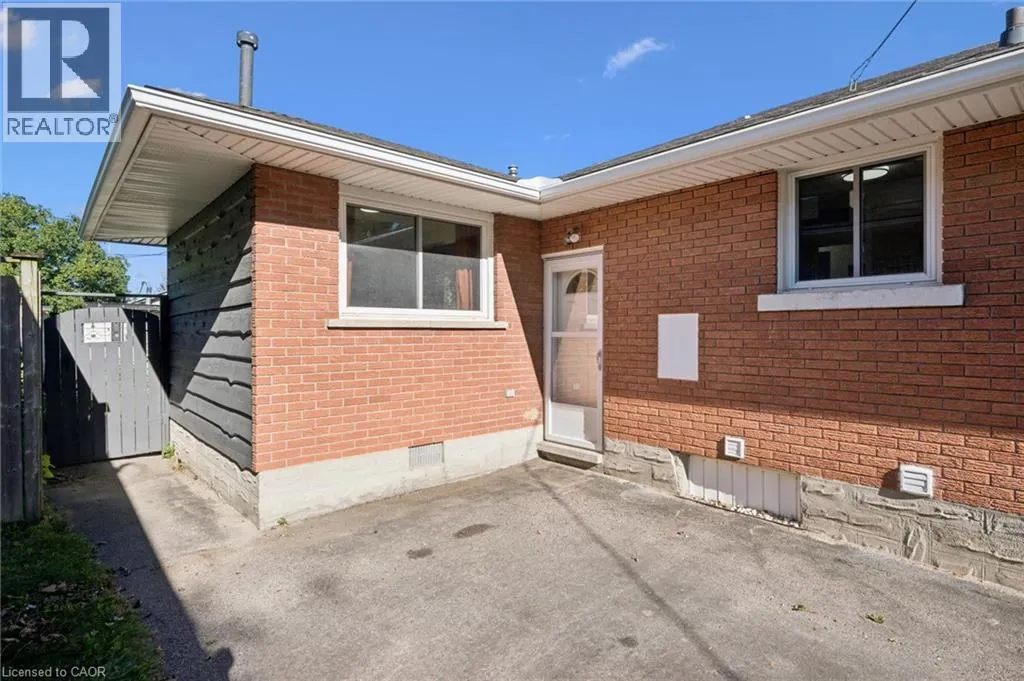 54 PINECREST Drive