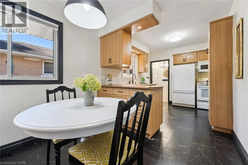 54 PINECREST Drive