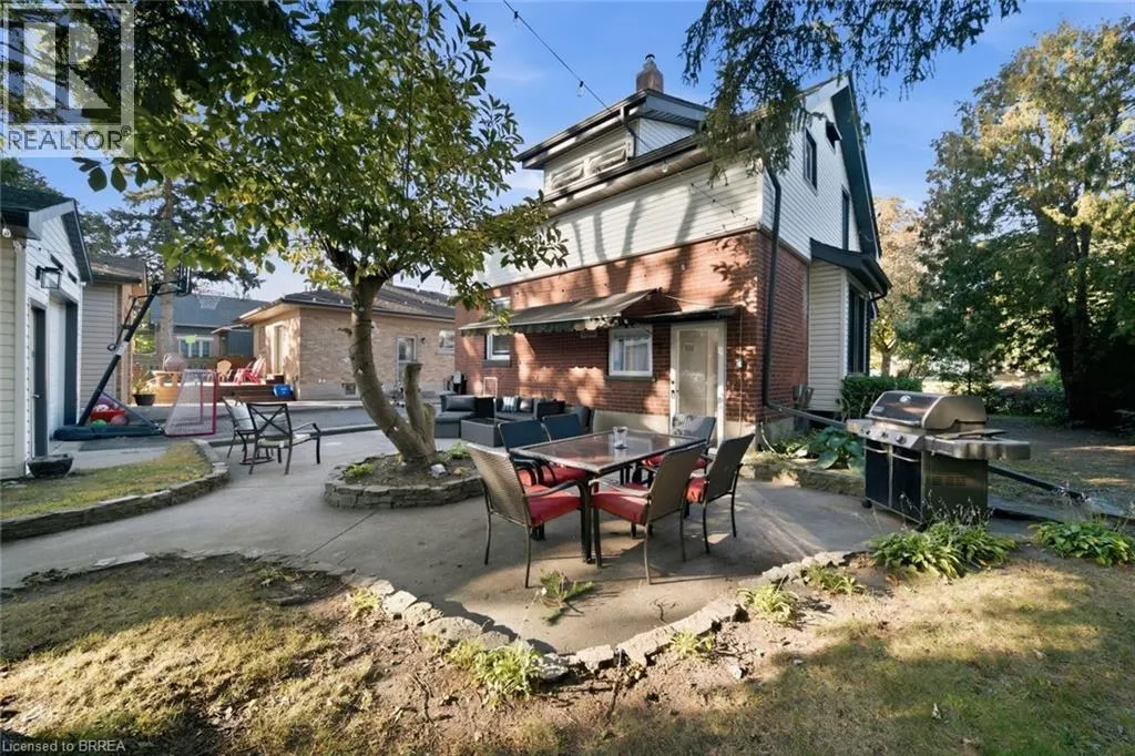 13 FOREST Road