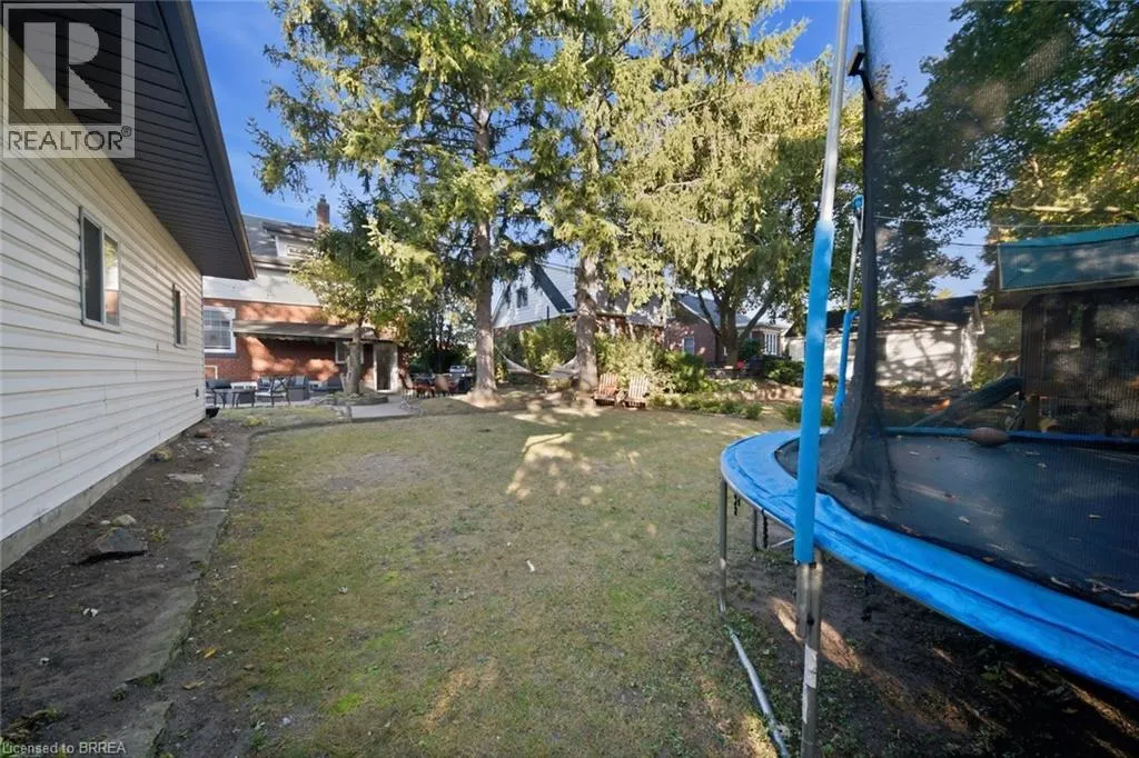 13 FOREST Road
