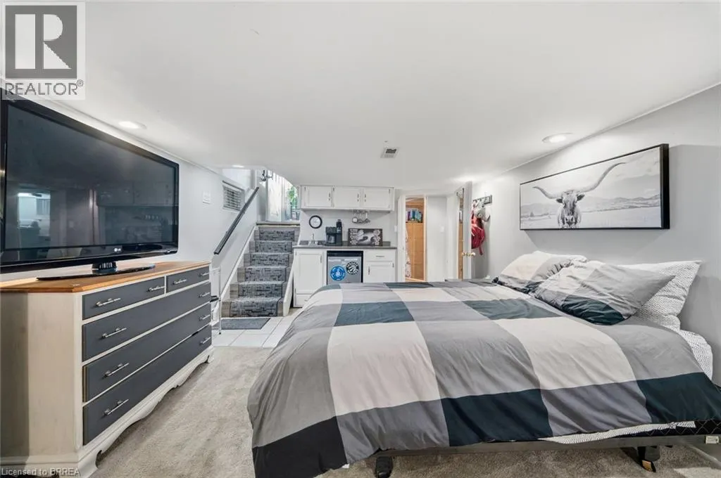 13 FOREST Road