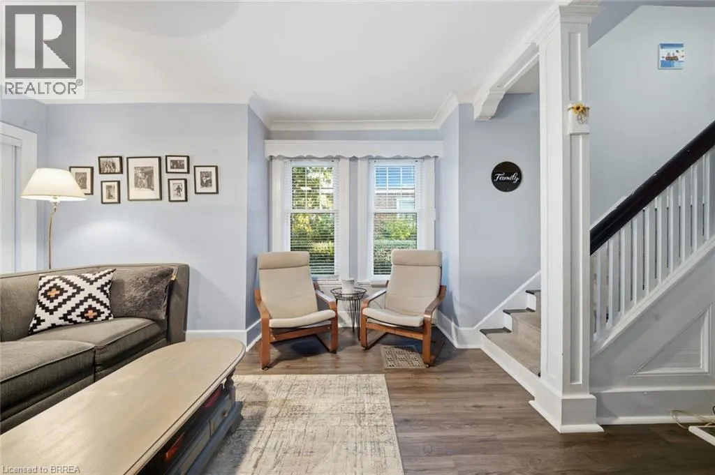 13 FOREST Road