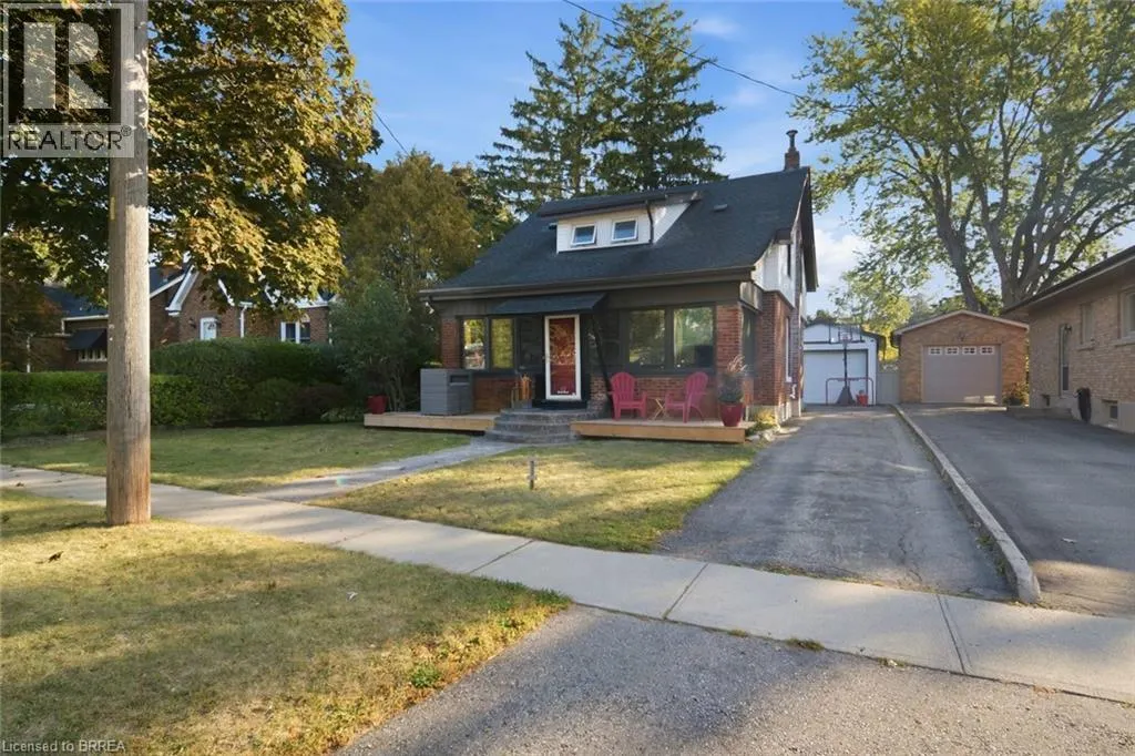 13 FOREST Road