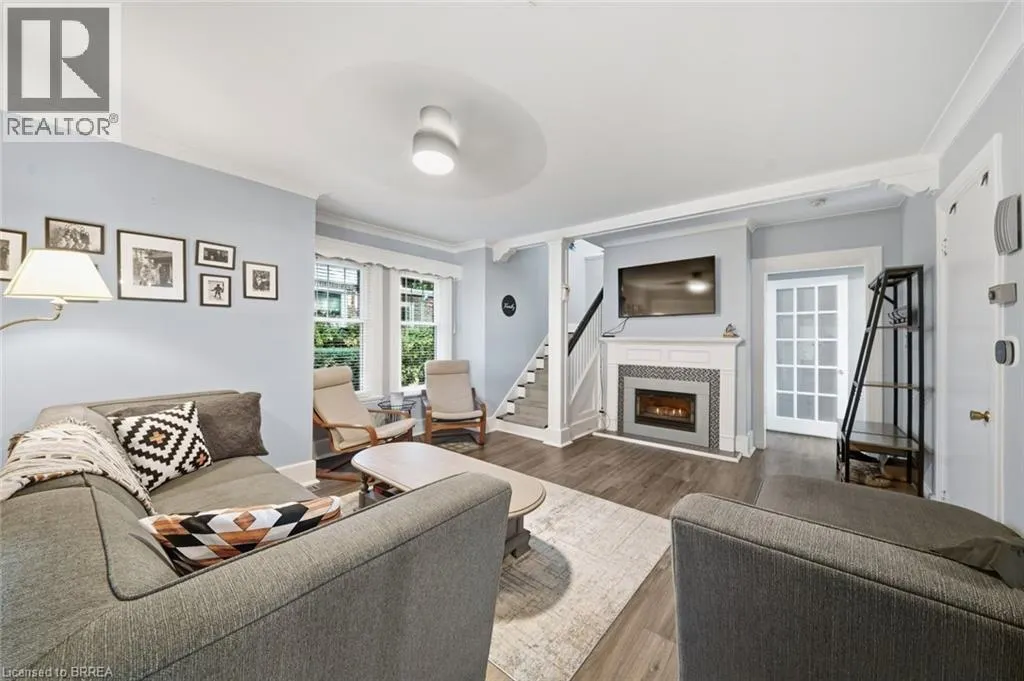 13 FOREST Road