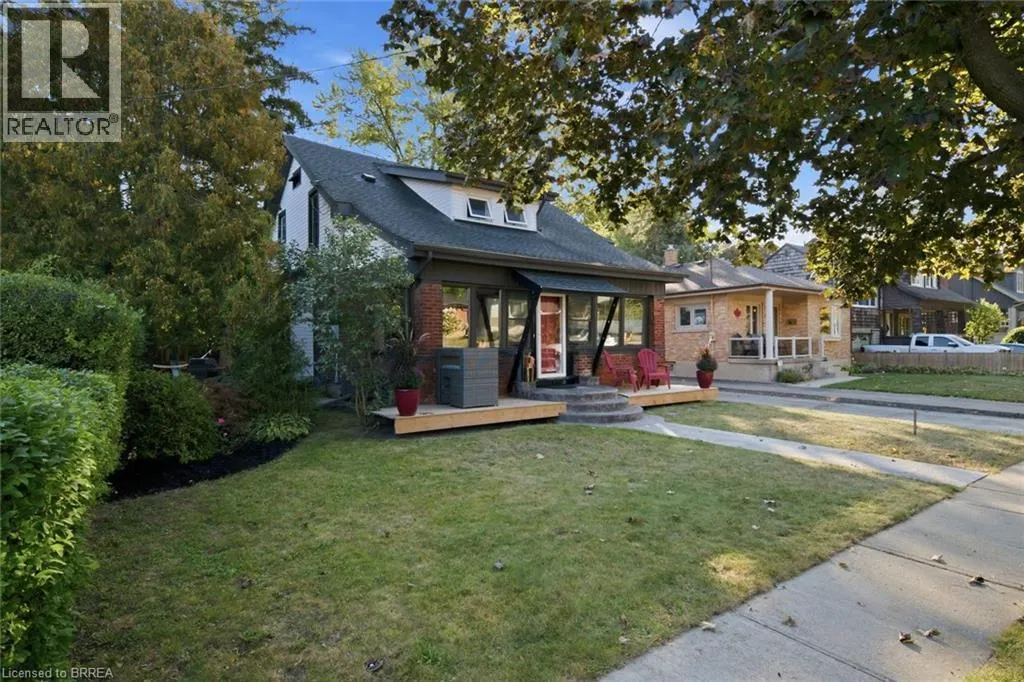 13 FOREST Road