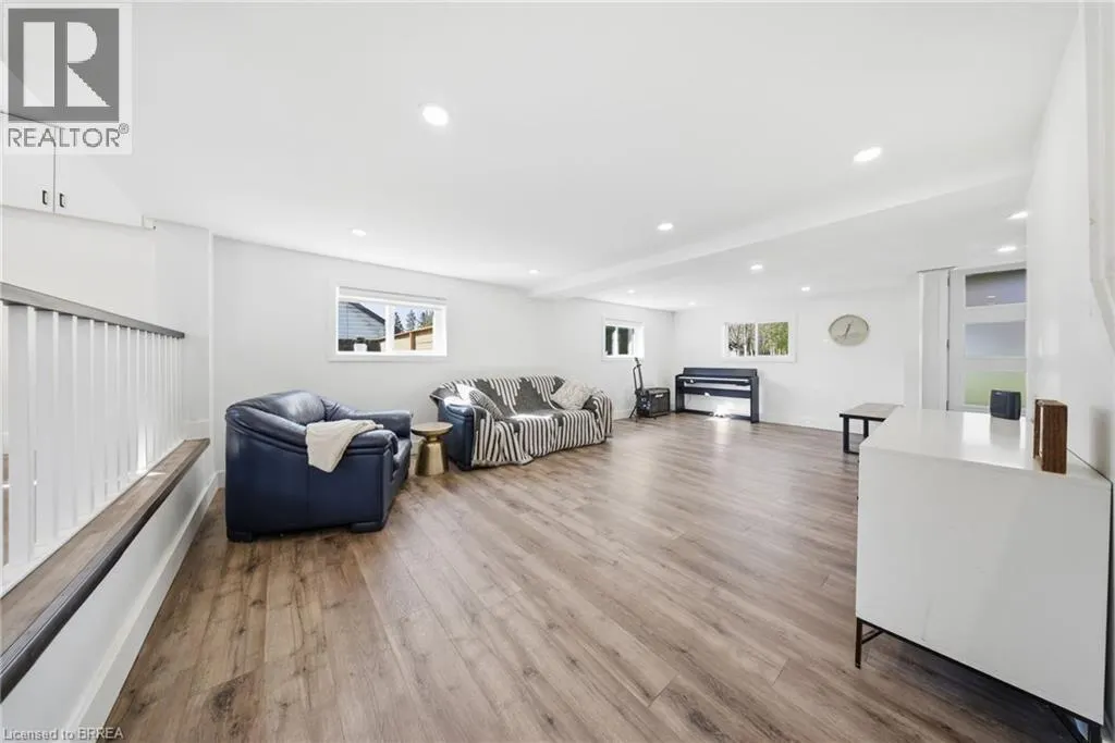 2500 PINEGROVE Road