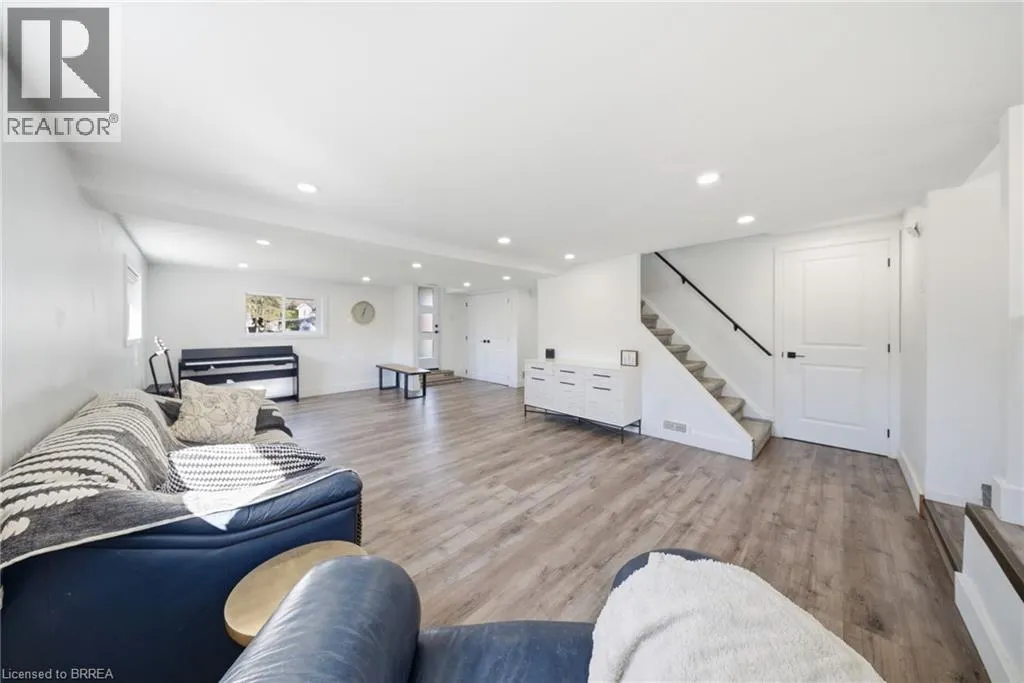 2500 PINEGROVE Road