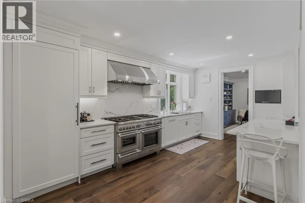 19 INWOOD Drive