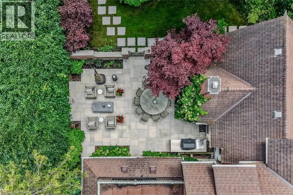 19 INWOOD Drive