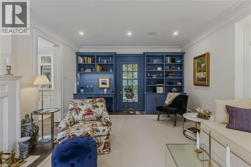 19 INWOOD Drive