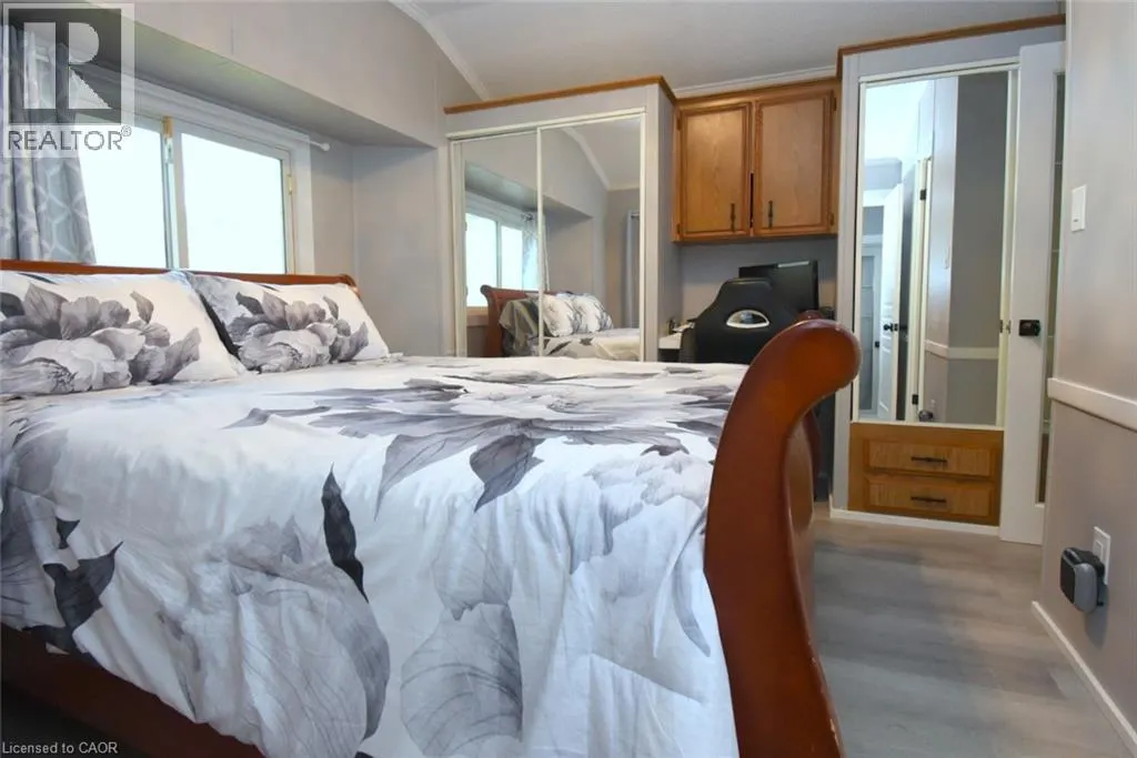 1085 W CONCESSION 10 Concession W Unit# 99 #99