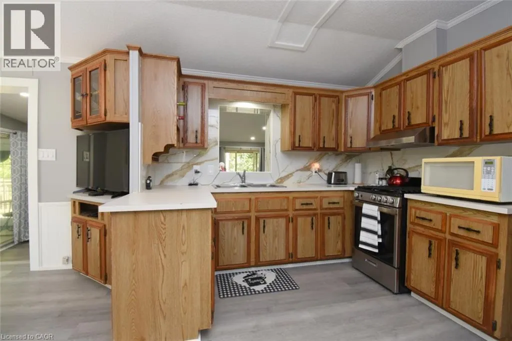 1085 W CONCESSION 10 Concession W Unit# 99 #99