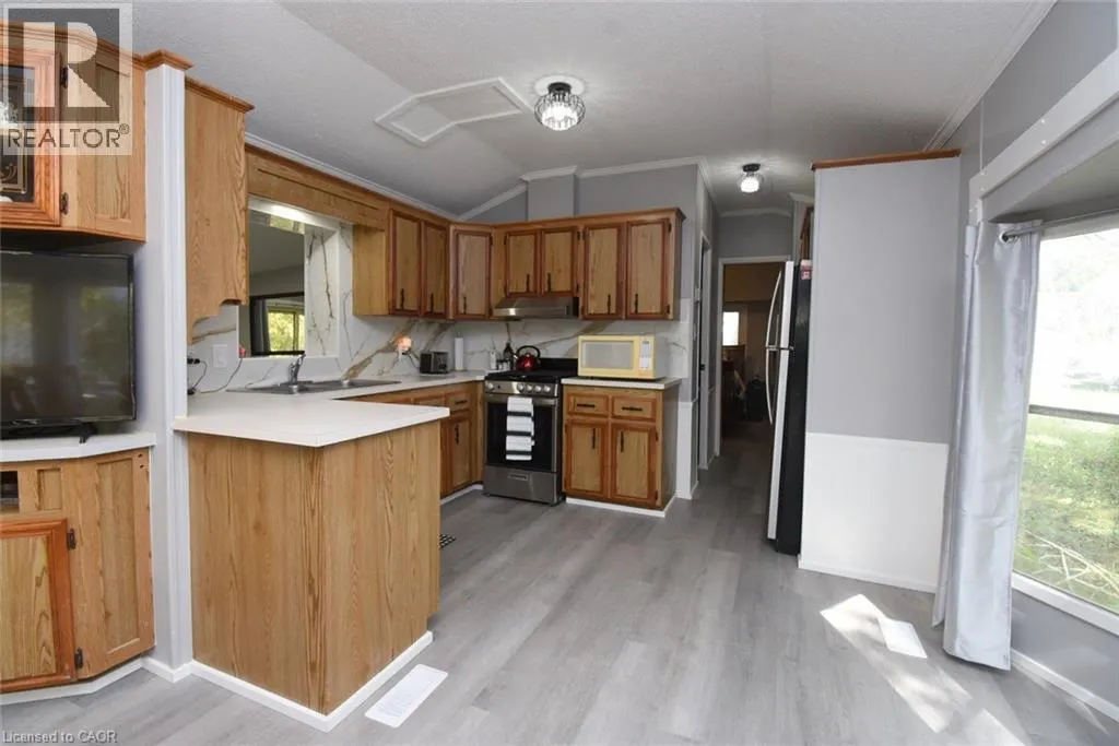 1085 W CONCESSION 10 Concession W Unit# 99 #99