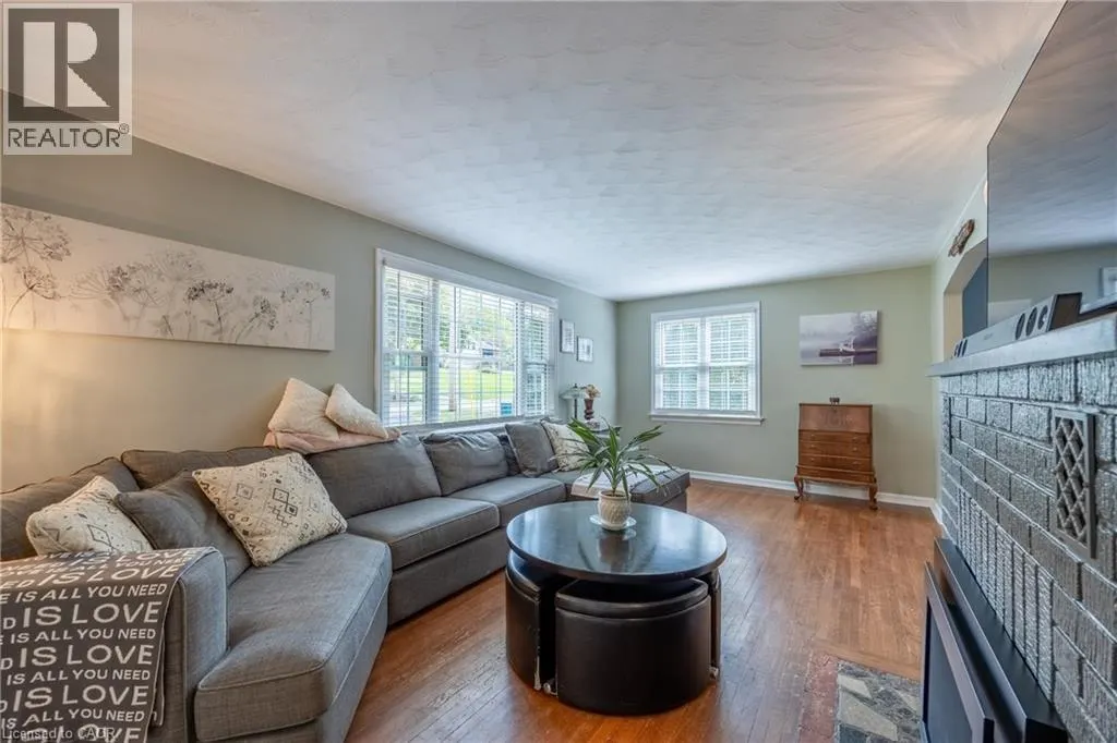 30 GIBSON Drive