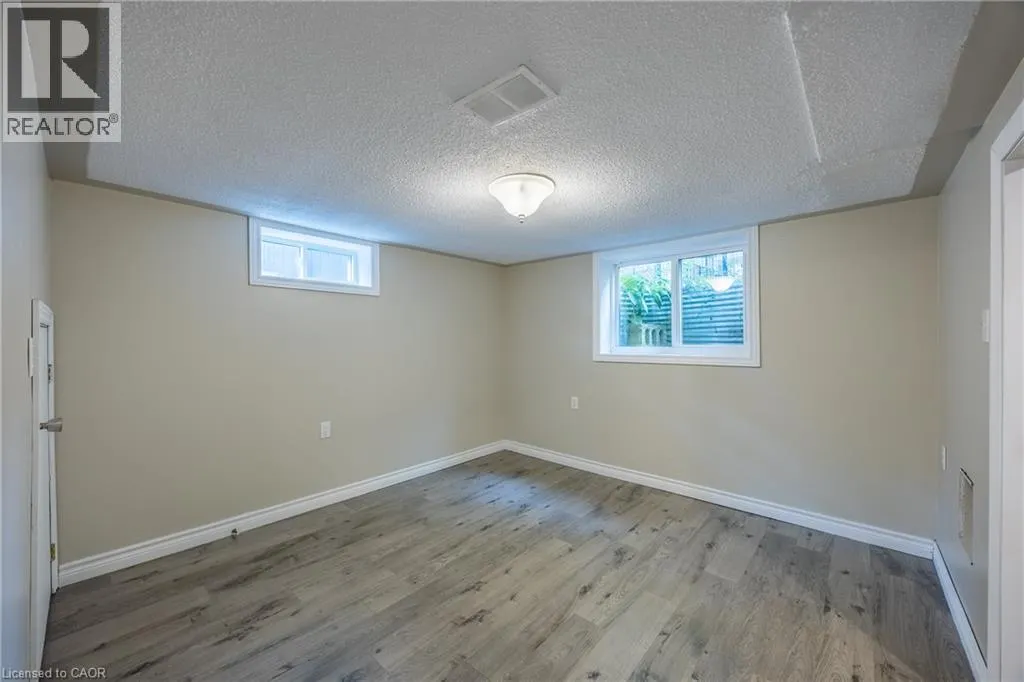 30 GIBSON Drive