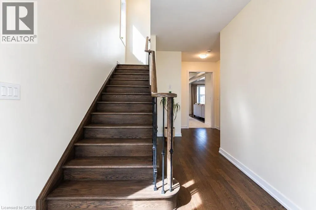 31 SANTOS Drive