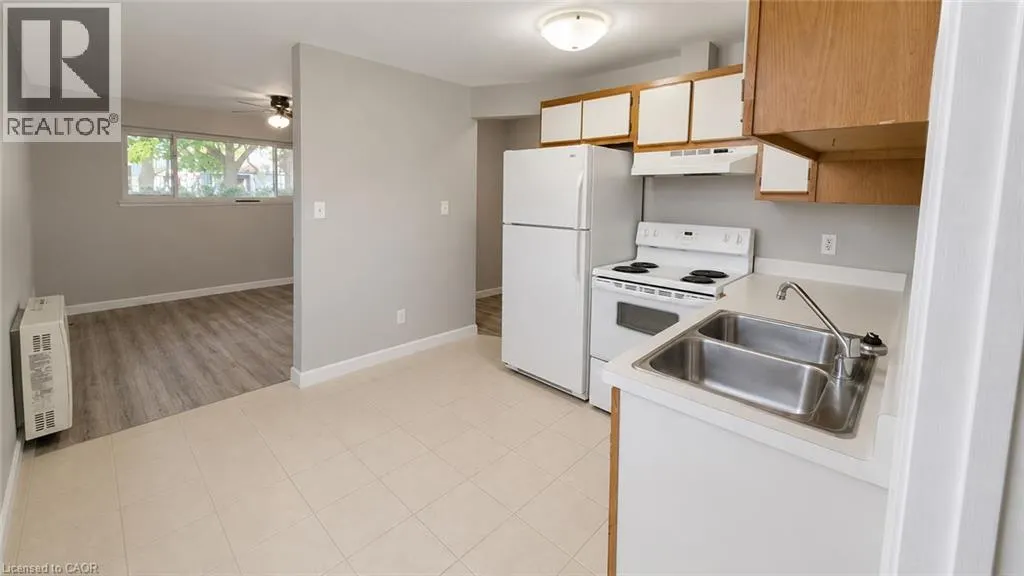 15 EMPIRE Street Unit# B #B