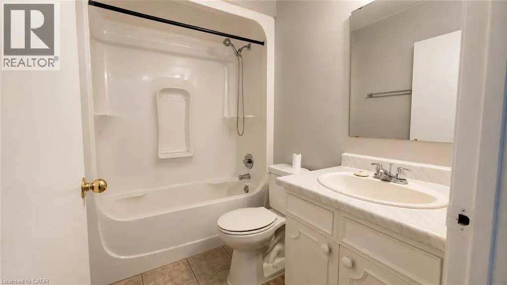 15 EMPIRE Street Unit# B #B
