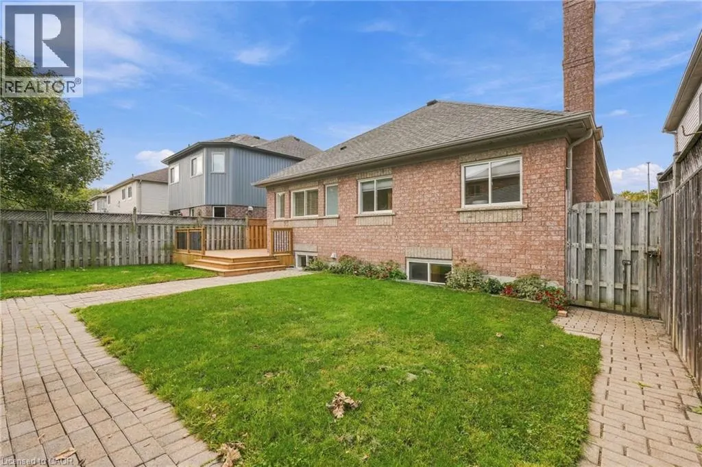 84 RILEY Street