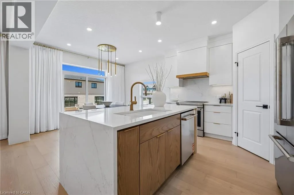 1681 DUNKIRK Avenue