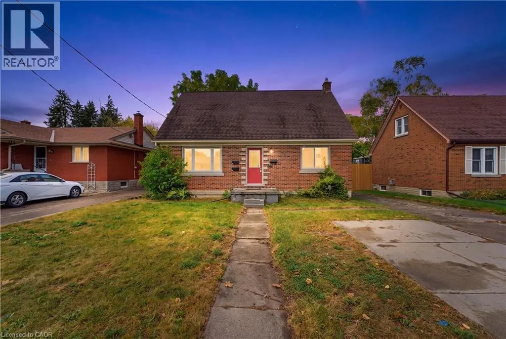 25 MEINZINGER Avenue