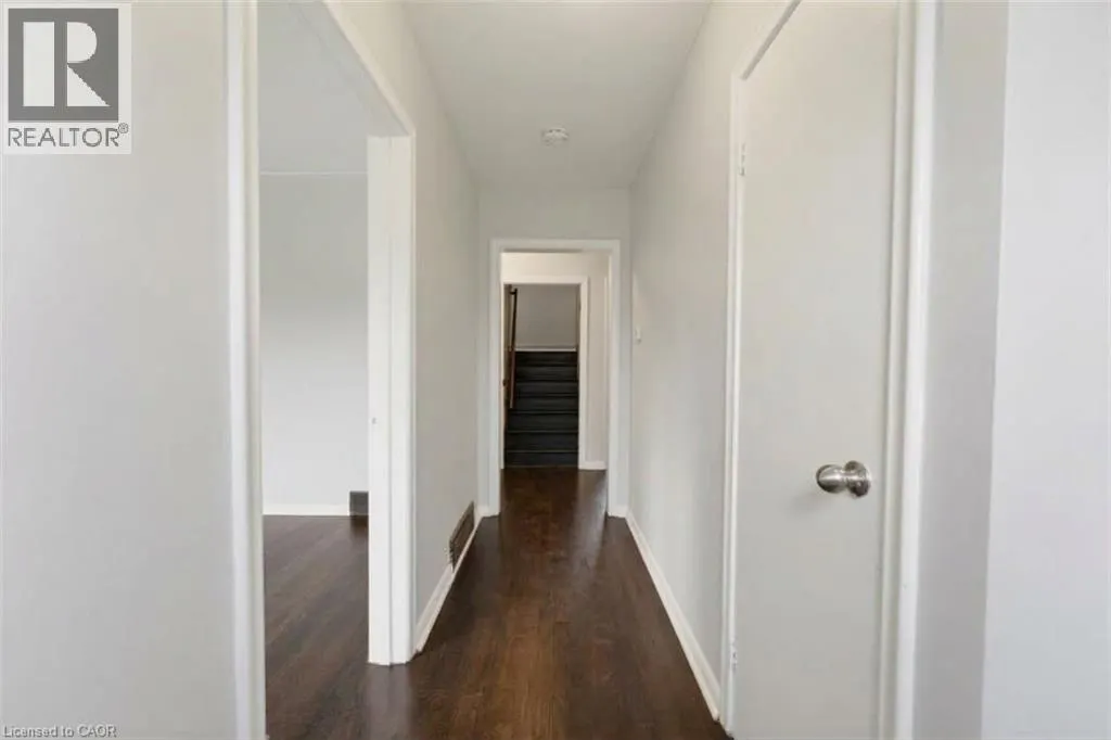 25 MEINZINGER Avenue