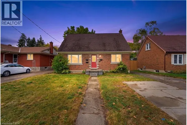 25 MEINZINGER Avenue