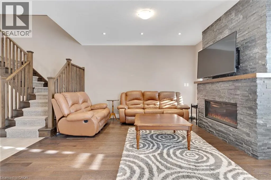 213 LADYSLIPPER Drive