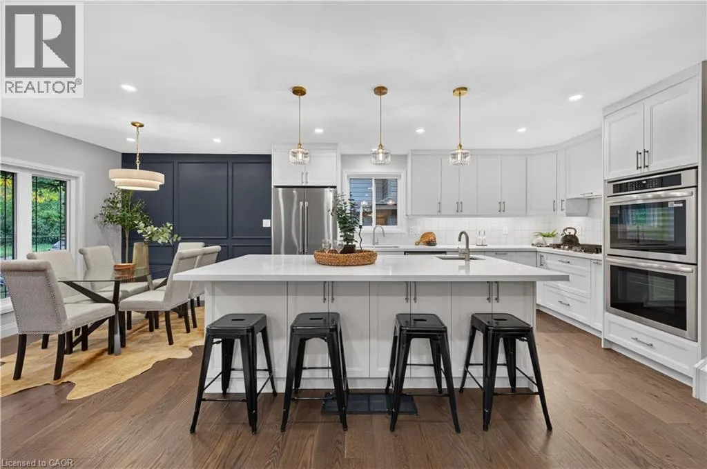 4 WOODCREST Drive