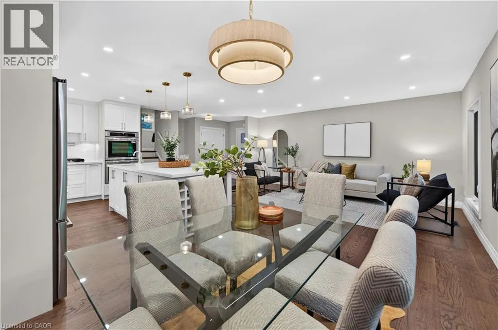 4 WOODCREST Drive
