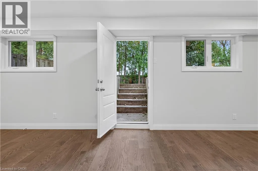 4 WOODCREST Drive