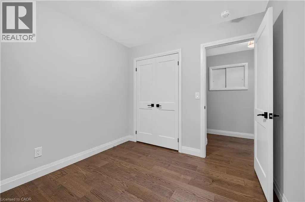 4 WOODCREST Drive