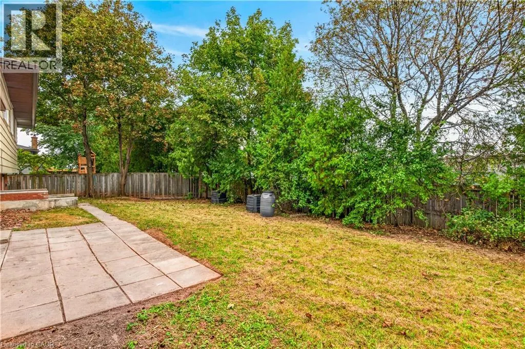 4 WOODCREST Drive