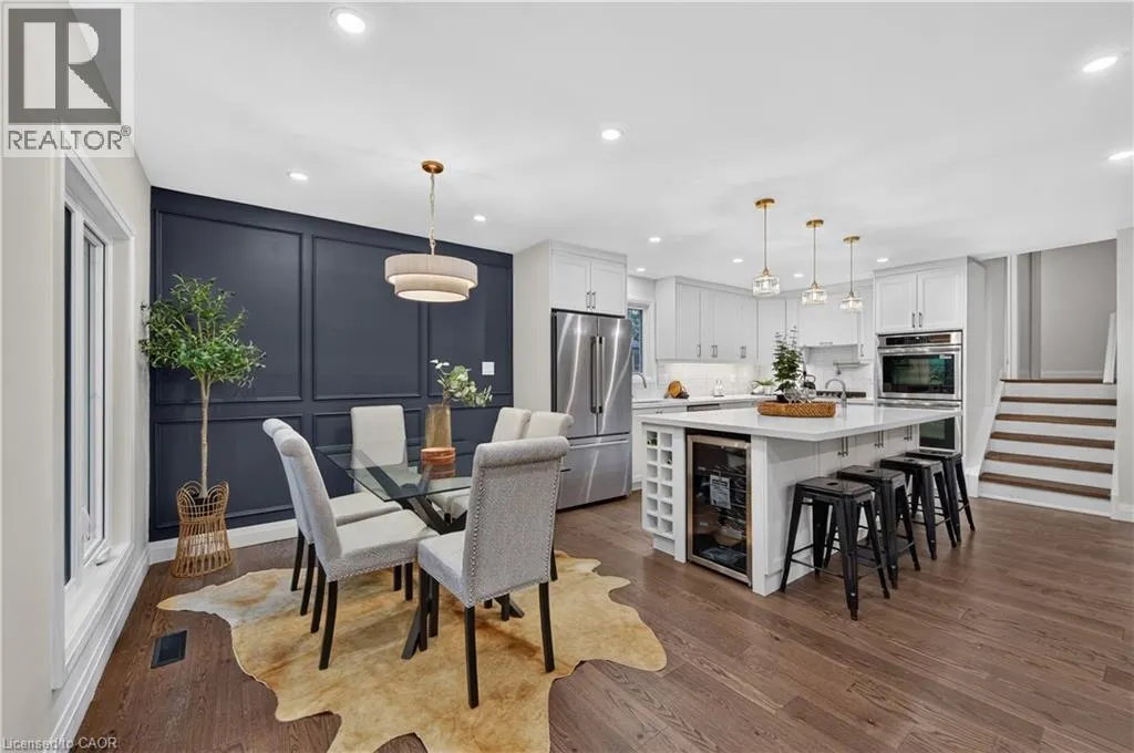 4 WOODCREST Drive