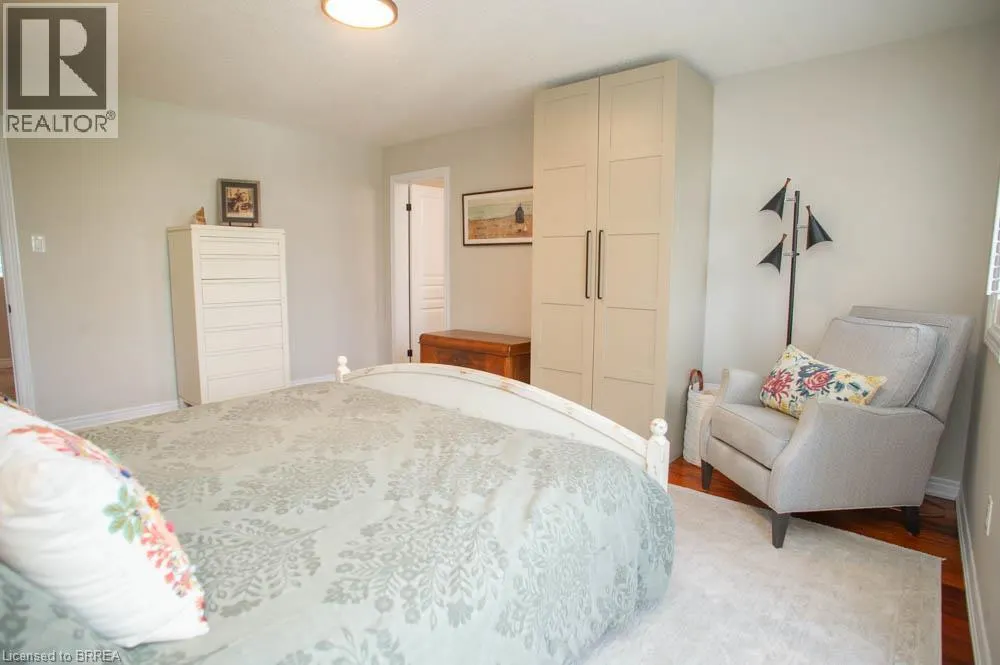 27 SCHOONER Drive