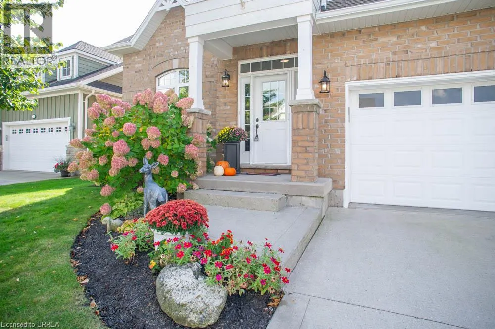 27 SCHOONER Drive