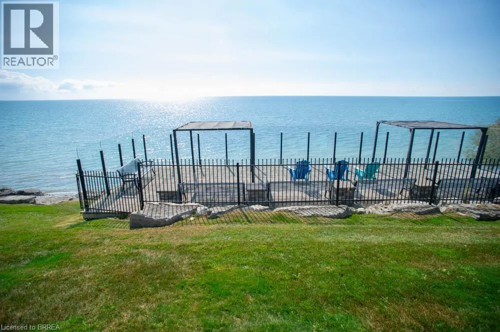 27 SCHOONER Drive