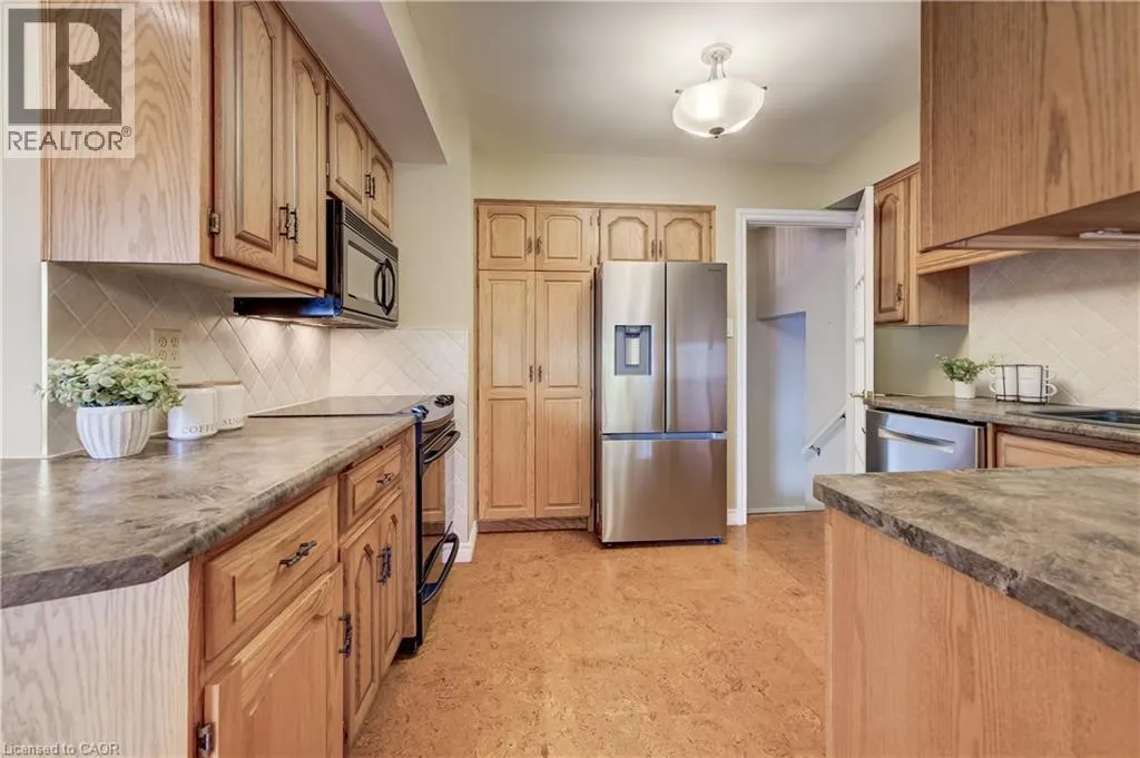54 FAIRLAWN Road